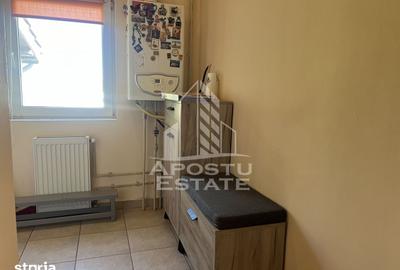 Apartament cu 3 camere decomandat în Ghiroda - 3