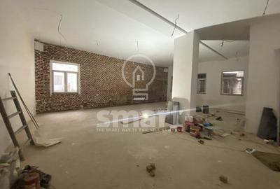 Spațiu comercial, de 182 mp, în Central - 12
