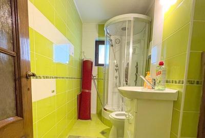 Apartament cu 3 camere decomandat în Ștefan cel Mare