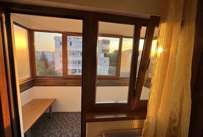 Garsonieră decomandată în Central