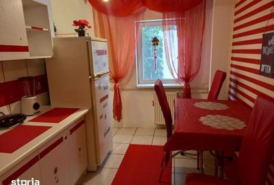 Apartament cu 3 camere în Aradului