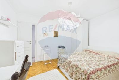Apartament cu 4 camere semidecomandat, mobilat în 13 Septembrie - 24
