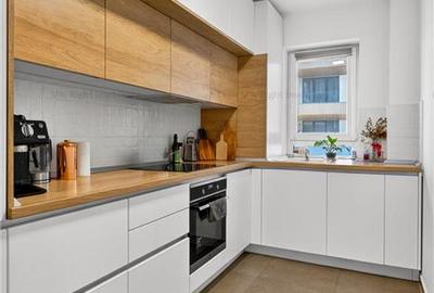 Apartament cu 2 camere decomandat, mobilat în Tractorul - 19