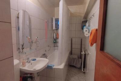 Apartament cu 2 camere decomandat în Iancului