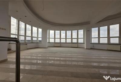 Spațiu comercial, de 1,386 mp, în Central