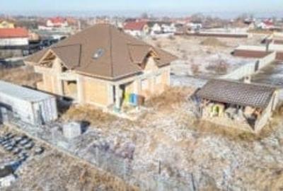 Casă cu 6 camere cu Teren 1400 Mp în Cărpiniș - 10