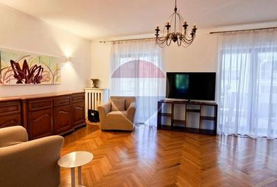 Apartament cu 5 camere în Dorobanți