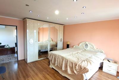 Casă cu 7 camere cu Garaj în Câmpineanca - 9