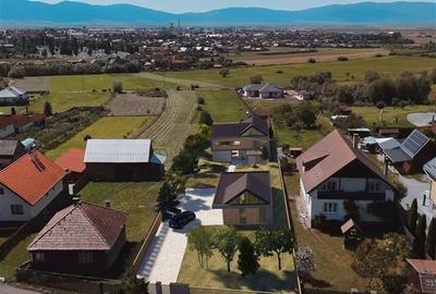 Teren Construcții intravilan de 2781 mp, în Nord - 10