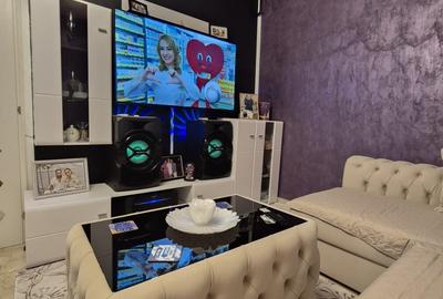 Apartament cu 3 camere decomandat în Roșu - 2