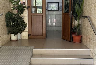 Apartament cu 3 camere decomandat în Crângași - 2