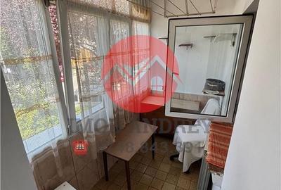 Apartament cu 2 camere decomandat în E3