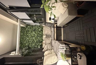 Apartament cu 3 camere decomandat în Central - 1