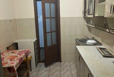 Apartament cu 3 camere decomandat în Central - 1