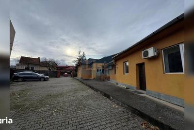 Casă cu 6 camere cu Teren 500 Mp în Mărăști