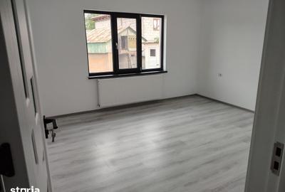 Casă cu 5 camere cu Teren 550 Mp în Braniștea - 19