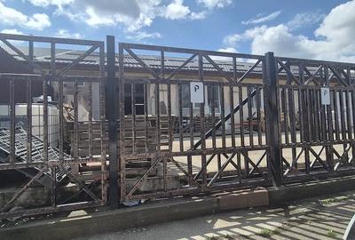 Spațiu comercial, de 500 mp, în Industrială