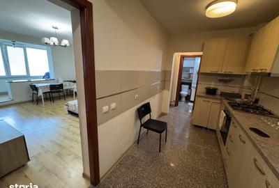 Apartament cu 3 camere semidecomandat în Central