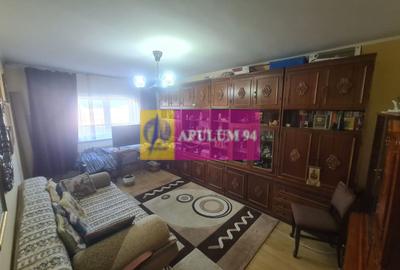 Apartament cu 3 camere decomandat în Central - 1