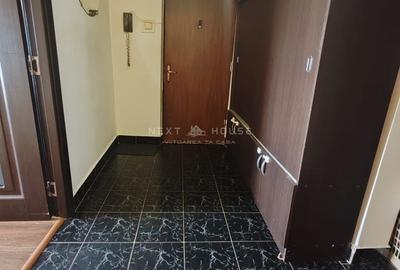 Apartament cu 3 camere decomandat în Sebastian