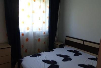Apartament cu 2 camere semidecomandat în Berceni