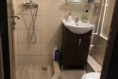 Apartament cu 2 camere decomandat în Olimpia-Stadion