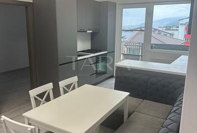 Apartament cu 3 camere decomandat, mobilat în Florești