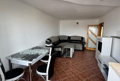 Apartament cu 3 camere decomandat în Central - 1