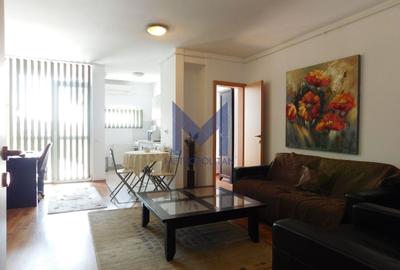 Apartament cu 2 camere semidecomandat, mobilat în Central
