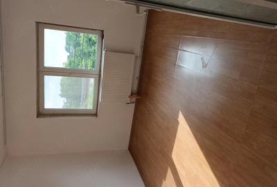 Apartament cu 3 camere decomandat în Ghermănești