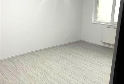 Apartament cu 2 camere decomandat în Micro 5 - 3