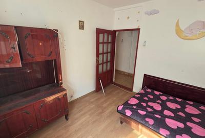 Apartament cu 3 camere semidecomandat în Crihala - 4