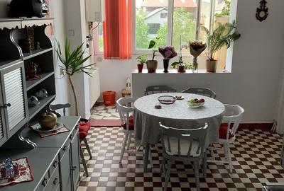 Apartament cu 3 camere decomandat, mobilat în Gruia - 9