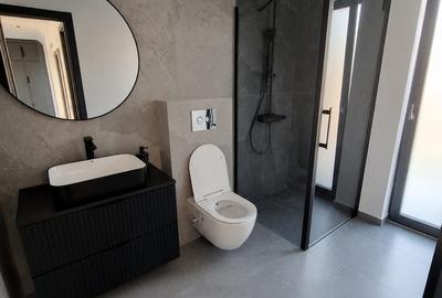 Casă cu 4 camere cu Teren 340 Mp în Central