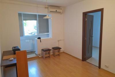 Apartament cu 3 camere semidecomandat în Dacia - 2