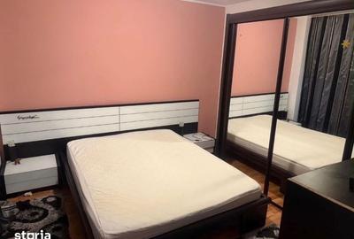 Apartament cu 3 camere decomandat în Babadag