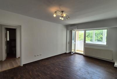Apartament cu 3 camere decomandat în 13 Septembrie
