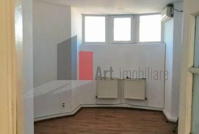 Birou, de 100 mp, în Moșilor - 2