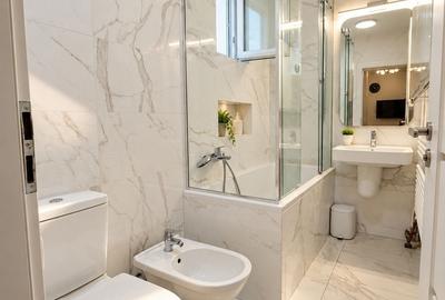 Apartament cu 2 camere decomandat în Exterior Vest