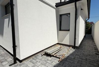 Casă cu 3 camere cu Teren 430 Mp în Central - 3