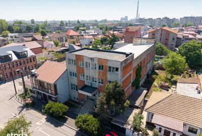 Spațiu comercial, de 1,452 mp, în Central