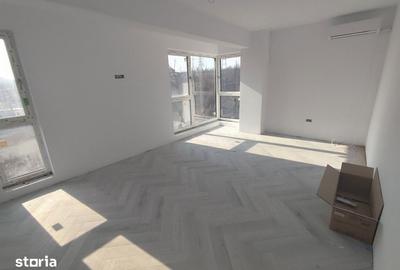 Apartament cu 3 camere decomandat în Nicolina - 2