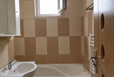 Apartament cu 3 camere semidecomandat în Tache - 3