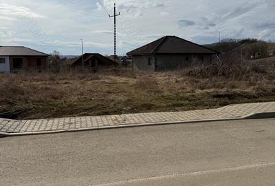 Teren de 448 mp, în Central - 2