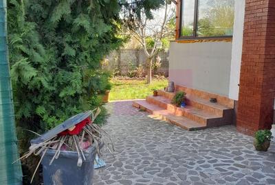 Casă individuală cu 5 camere cu Teren 958 Mp în Tineretului - 28