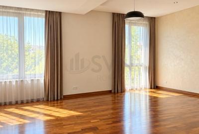 Apartament cu 4 camere decomandat în Iancu Nicolae