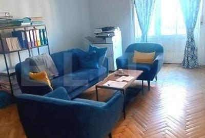 Apartament cu 3 camere decomandat în Central
