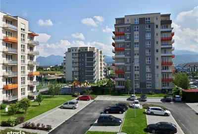 Apartament cu 2 camere decomandat în Tractorul