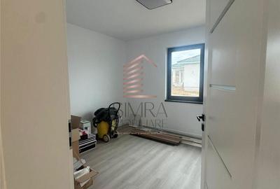 Casă cu 4 camere cu Teren 500 Mp în Paleu - 2