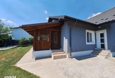 Casă cu 5 camere cu Teren 500 Mp în Șerbănești - 1